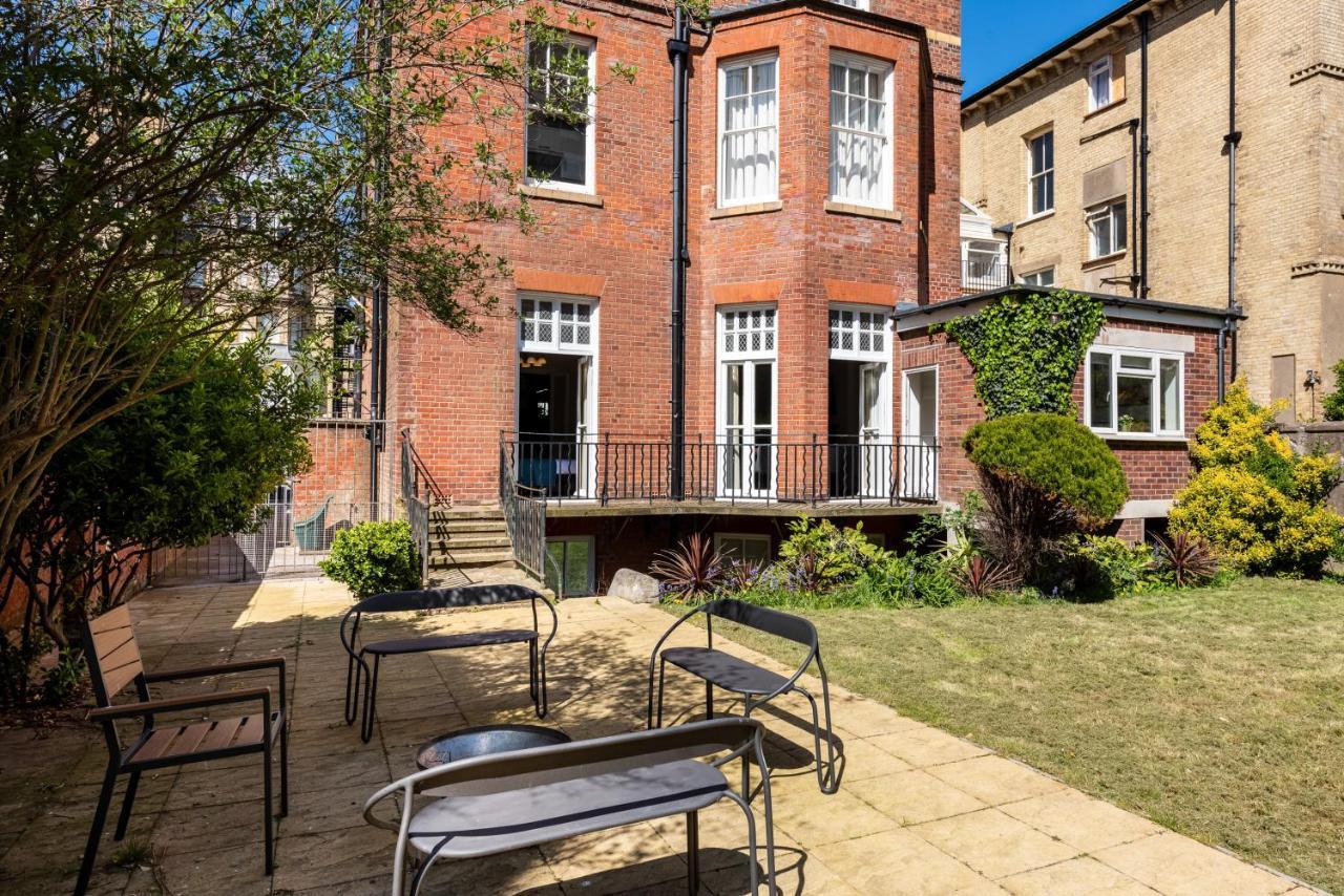 3 Bedroom Garden Apartment Opposite The Beach Brighton Eksteriør bilde